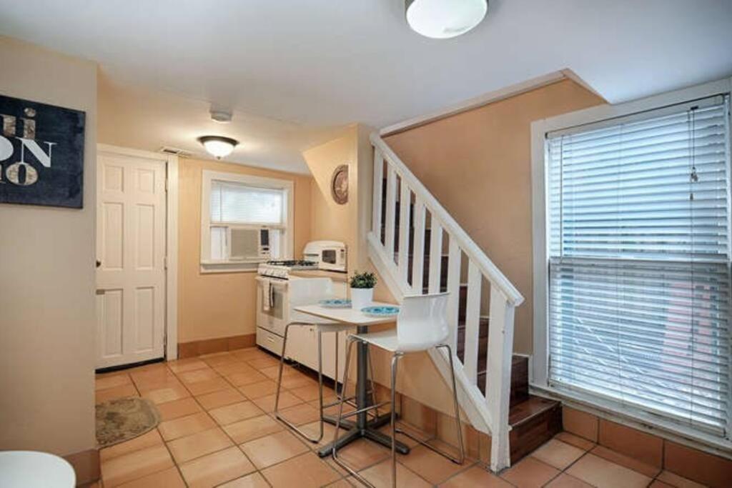 Centrally Located Cozy Tiny Loft, Near Acl, Sxsw, Zilker, 6Th Street Austin Exterior foto